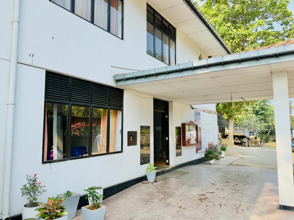imaduwa_ps_Building